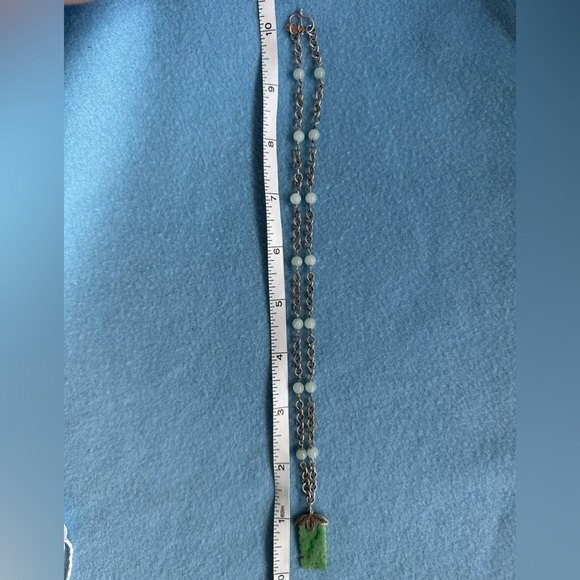 VINTAGE STERLING SILVER & CARVED GREEN JADE NECKLACE - Picture 5 of 7